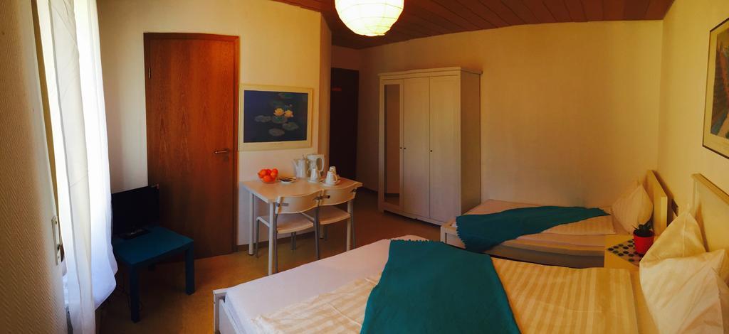 Motels21 Sersheim Rum bild