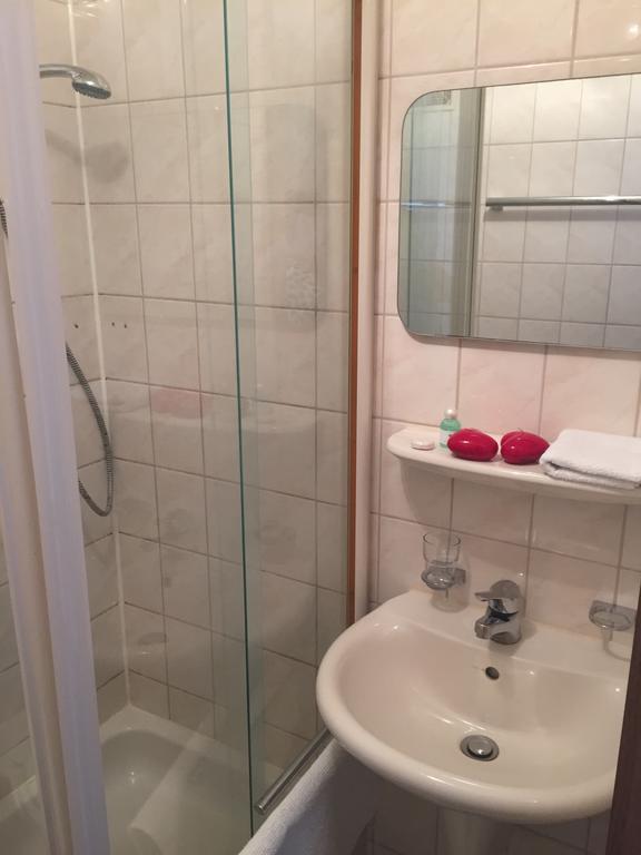 Motels21 Sersheim Rum bild